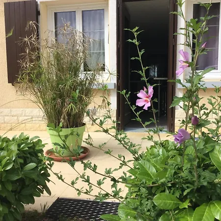 بيت للعطل A La Ferme Bressane *